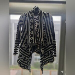 Forever 21 Black and Cream Geometric Cardigan